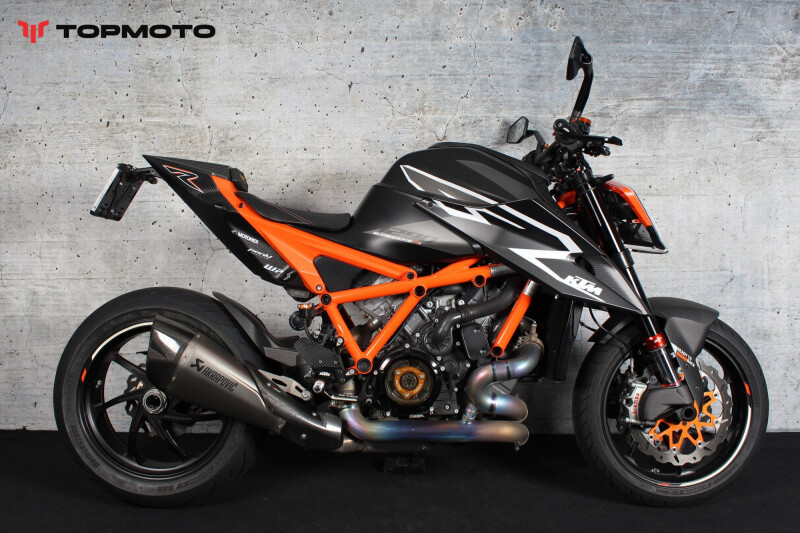 KTM 1290 Superduke RR Full Akrapovic - Tech- en trackpack
