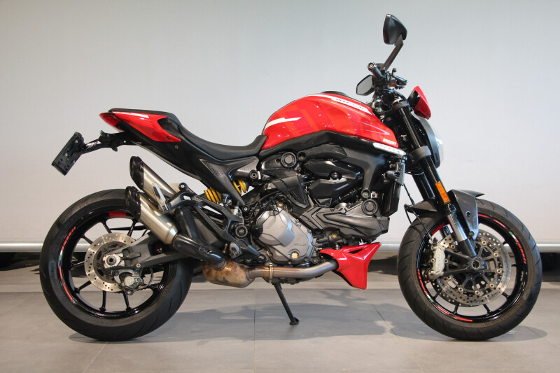 Ducati MONSTER +