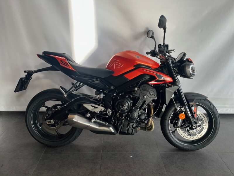 Triumph STREET TRIPLE R (metallic)