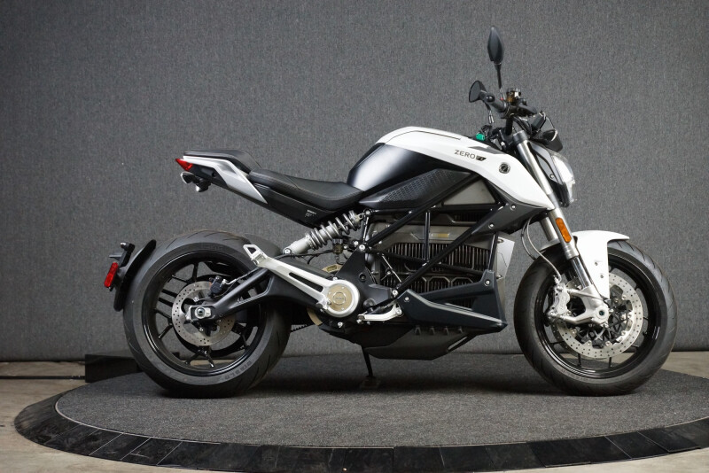 Zero S 2024 € 3.000,- IN PRIJS VERLAAGD A1 RIJBEWIJS GESCHIKT!!