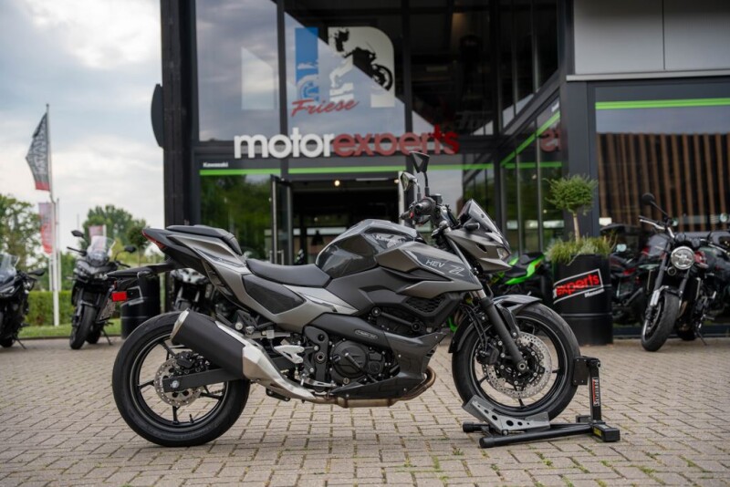 KAWASAKI Z7 HYBRID