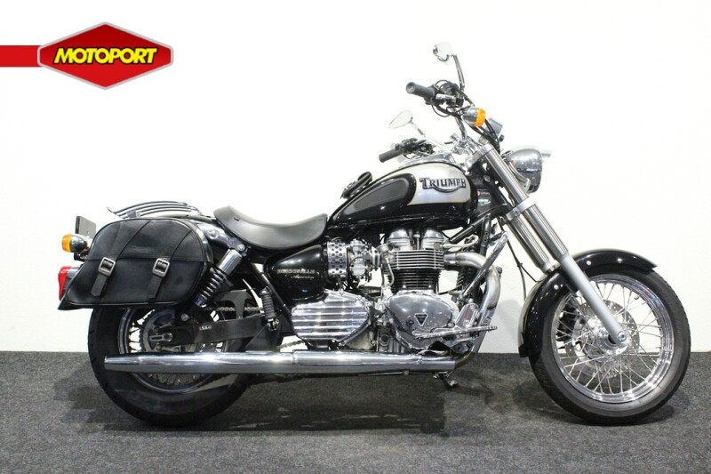 Triumph BONNEVILLE AMERICA LT