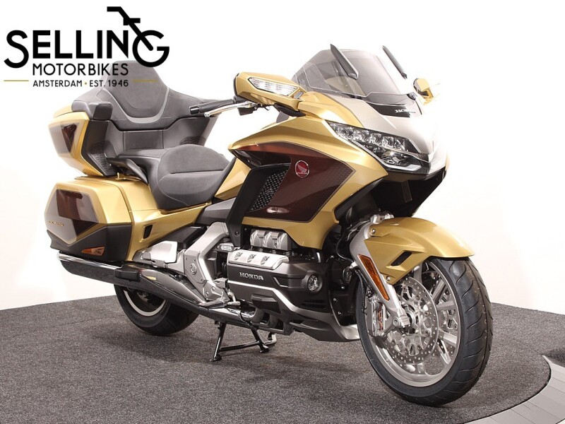 Honda GL 1800 TOUR DELUXE Gold