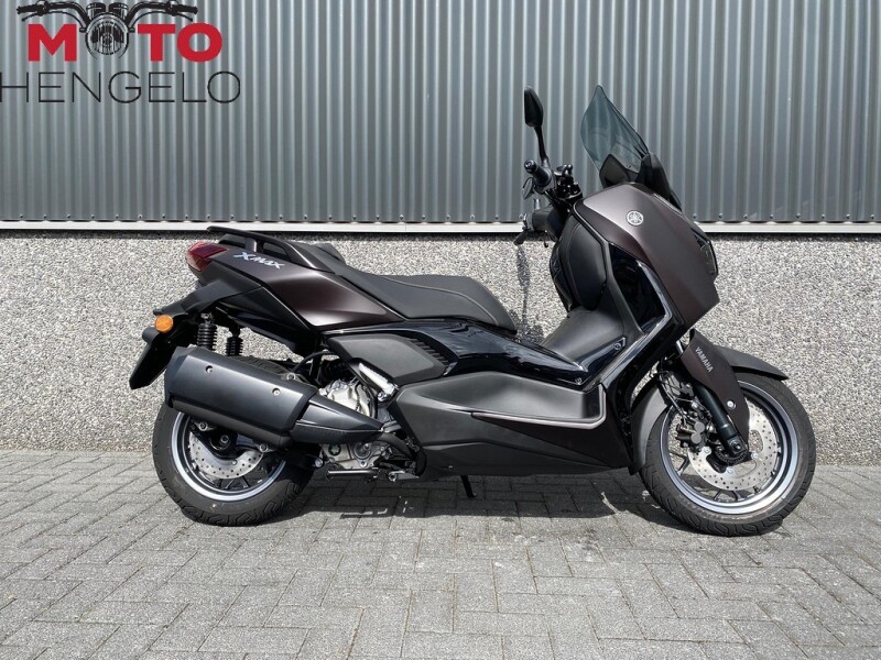 Yamaha X-MAX 300 TECH MAX