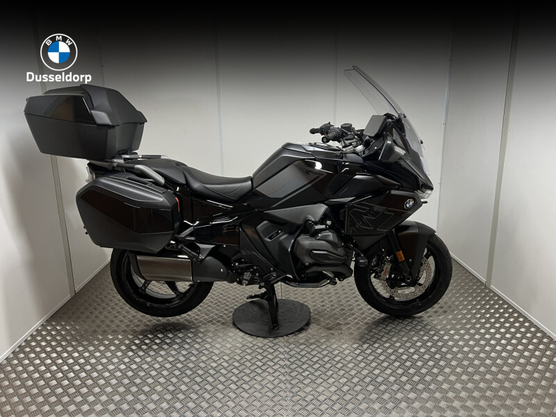 BMW R 1300 RT - AUTOMAAT Black storm metallic Topkoffer - Radio