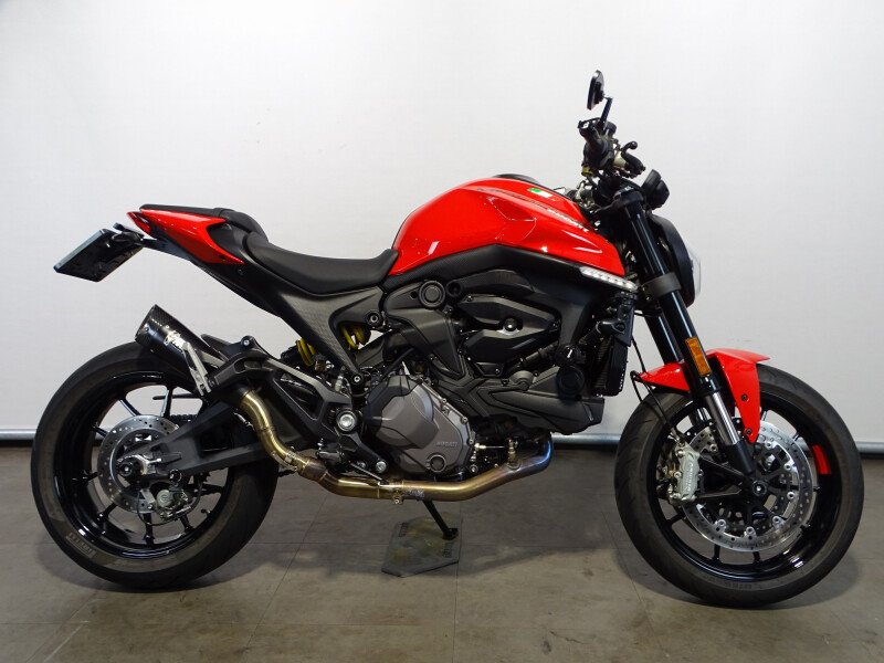 Ducati MONSTER