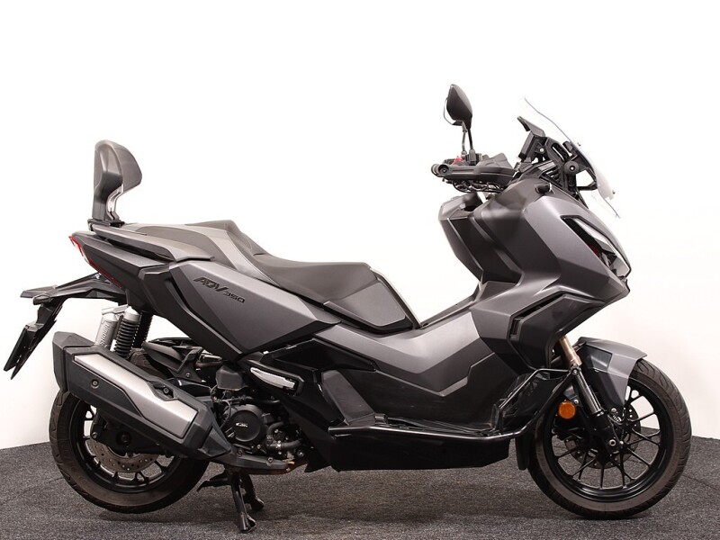 Honda ADV 350