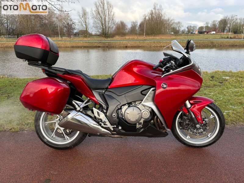 HONDA VFR 1200 F - 2010