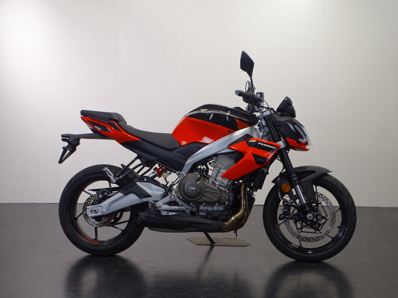 Aprilia TUONO 457