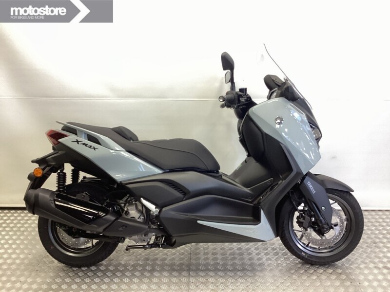 Yamaha X-MAX 300 TECH MAX PLUS