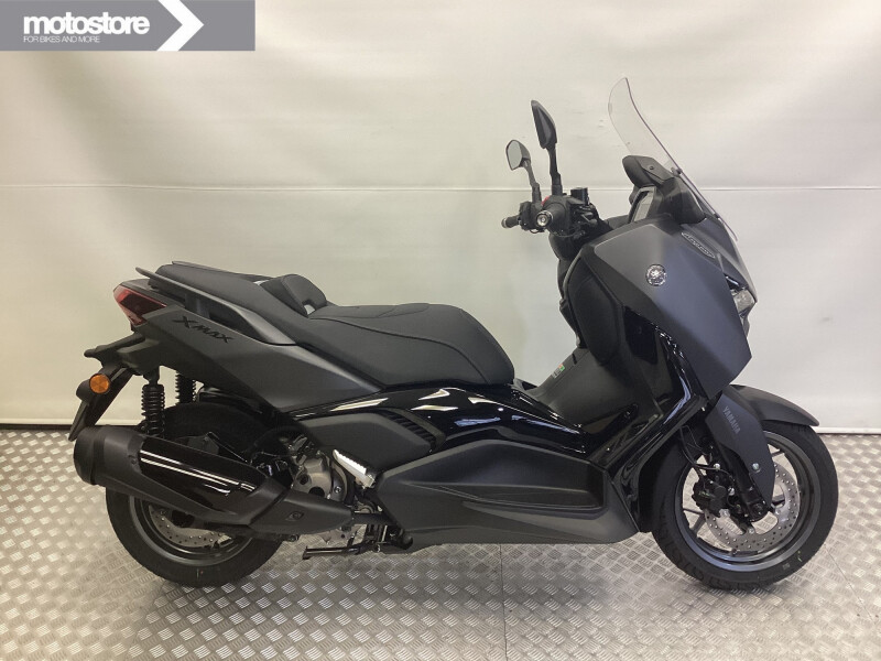 Yamaha X-MAX 300 TECH MAX PLUS