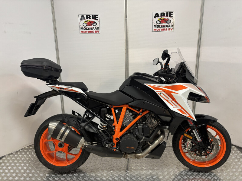 KTM 1290 Super Duke GT