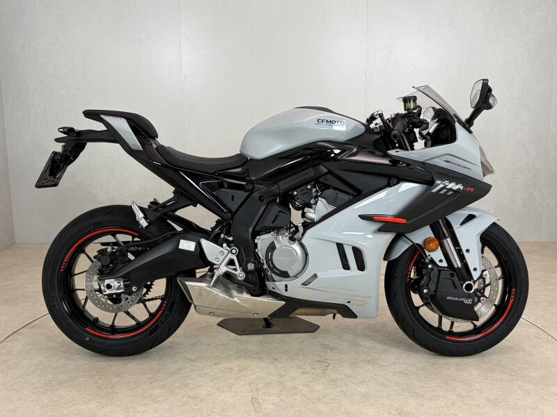 Cfmoto 675SR-R