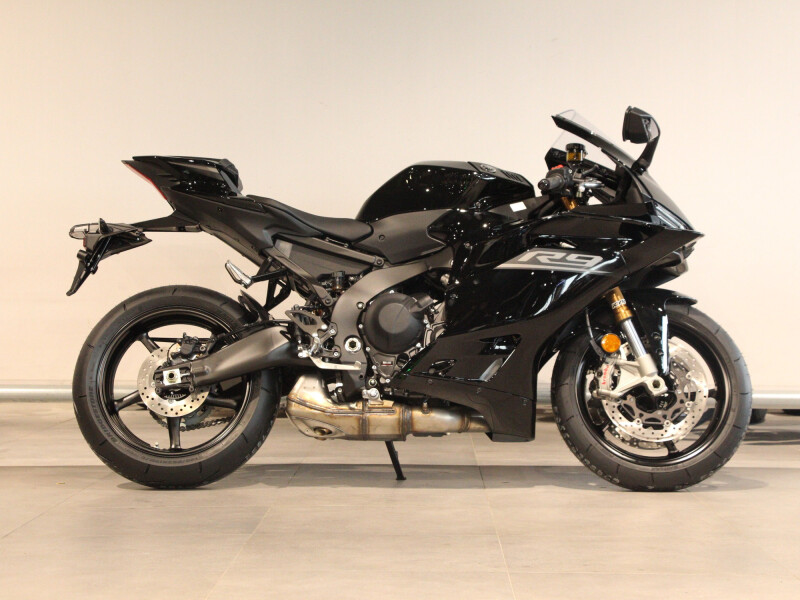 Yamaha YZF R9