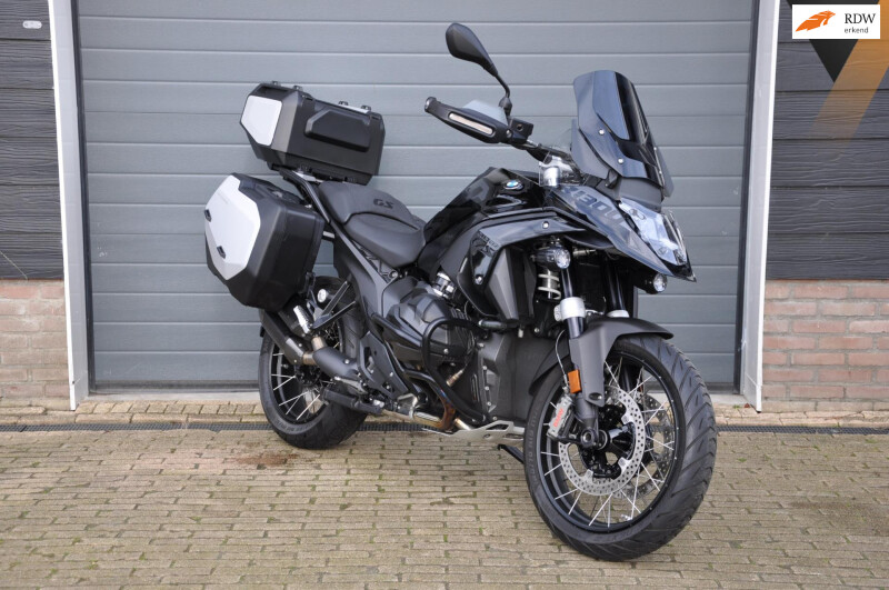 BMW R 1300 GS Triple Black, Akrapovic, koffers, alle opties
