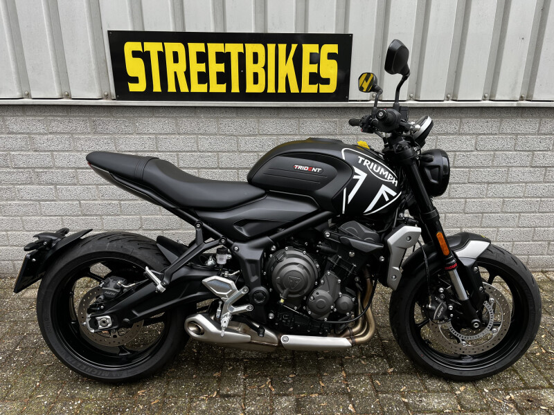 TRIUMPH TRIDENT