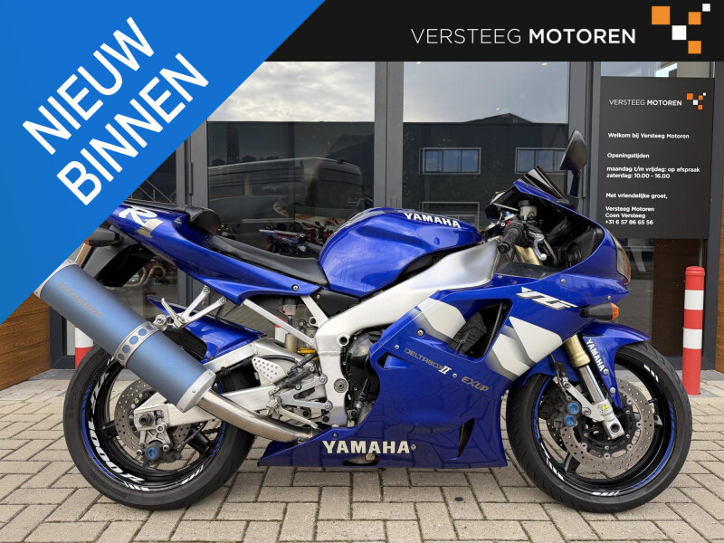 Yamaha YZF-R1 Schitternde staat # R1