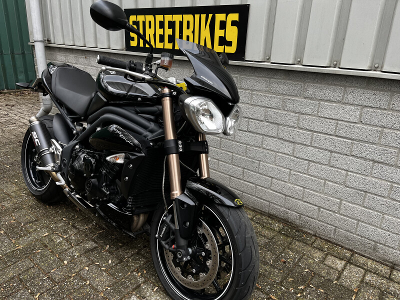 TRIUMPH SPEED TRIPLE