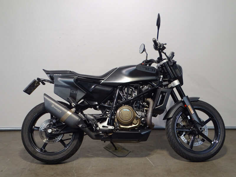 Husqvarna 701 SVARTPILEN