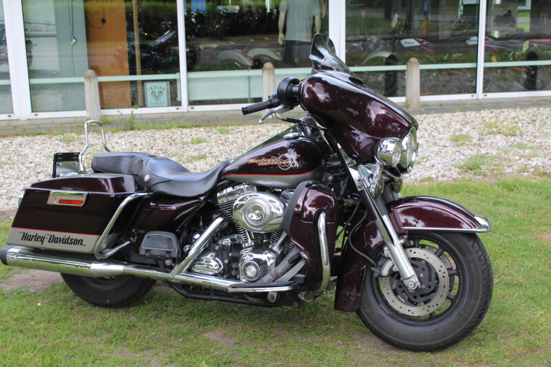 Harley-Davidson Road King  FLHR  Road-King