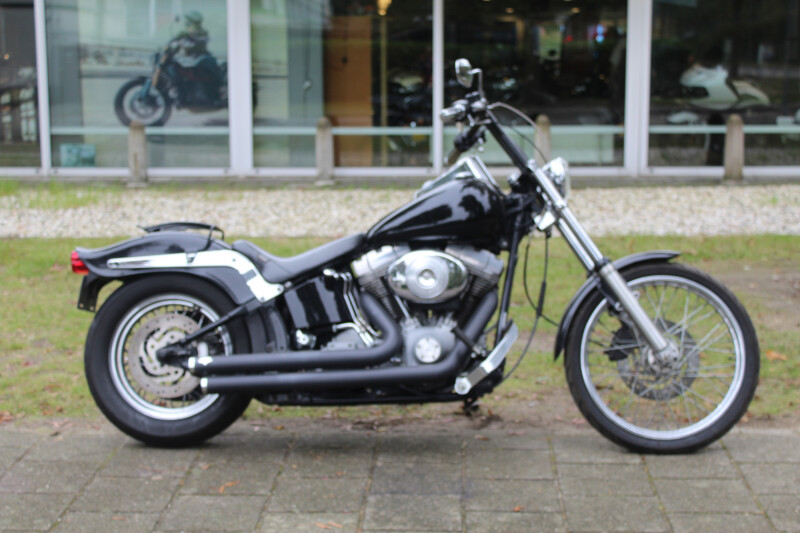 Harley-Davidson Softail  Standard FXST