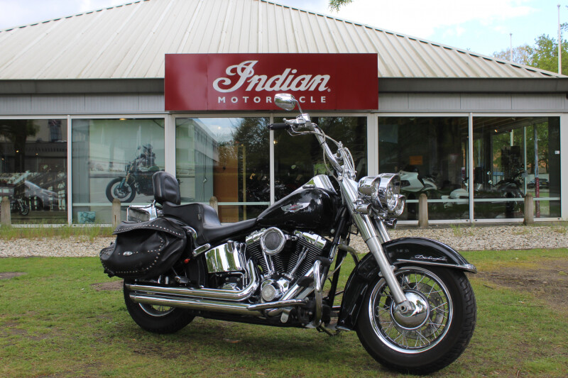 Harley-Davidson Softail  FLSTN Deluxe