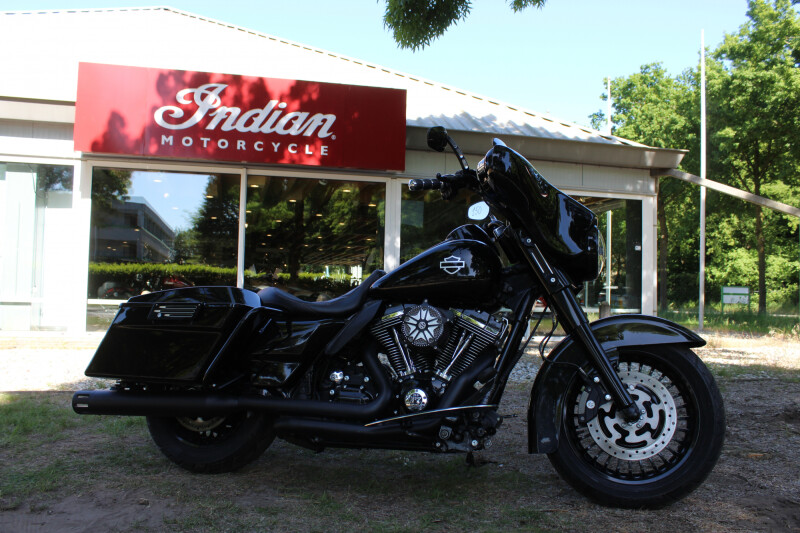 Harley-Davidson Street Glide  FLH-X