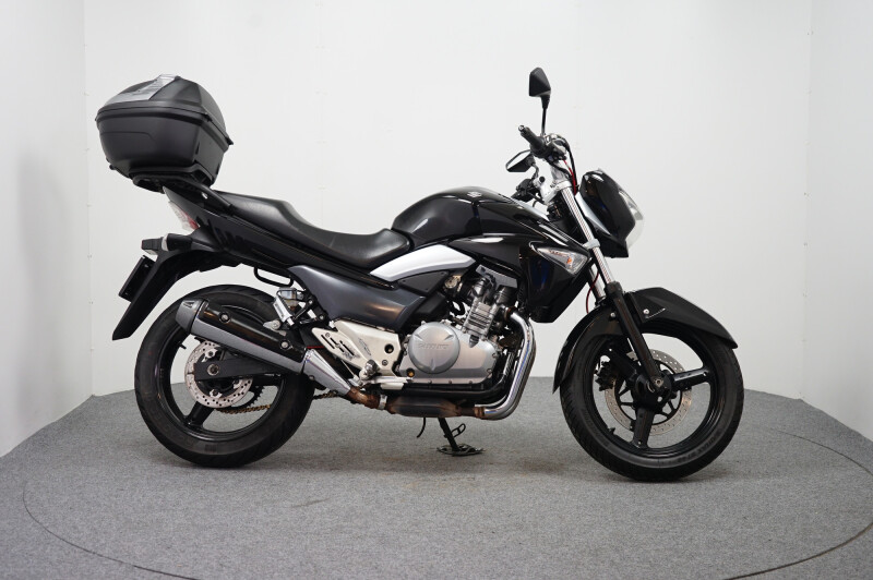 Suzuki GW 250