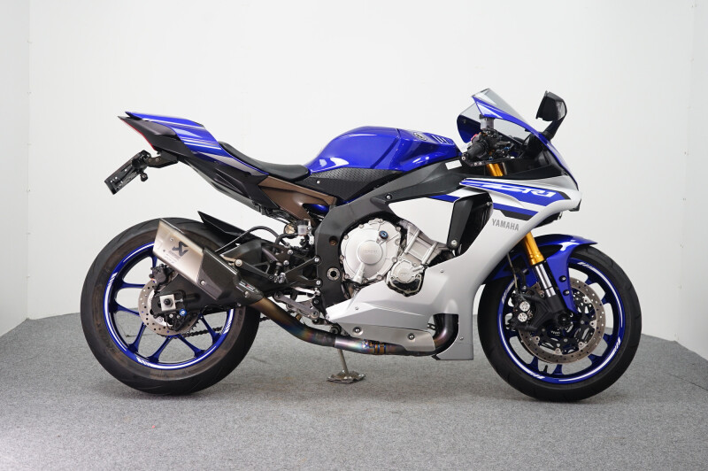 Yamaha YZF-R1