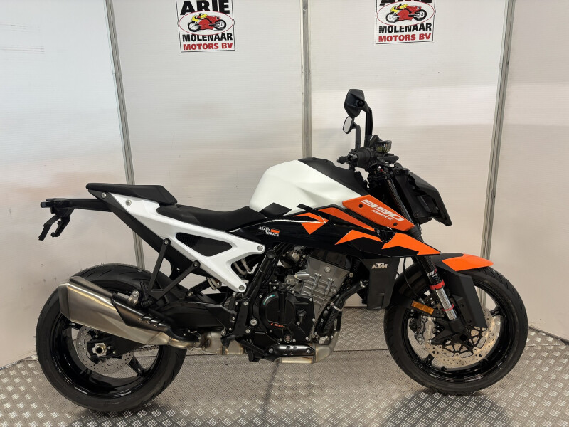 KTM 990 DUKE