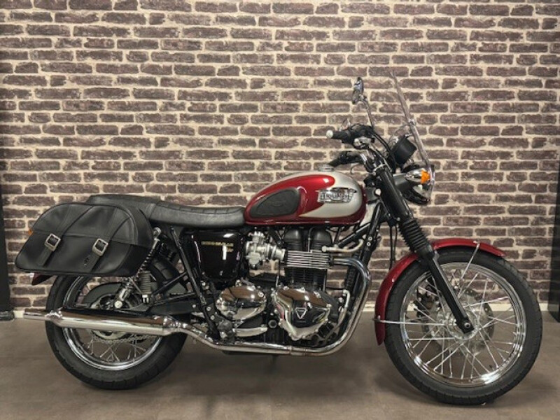 Triumph BONNEVILLE T 100 EFI