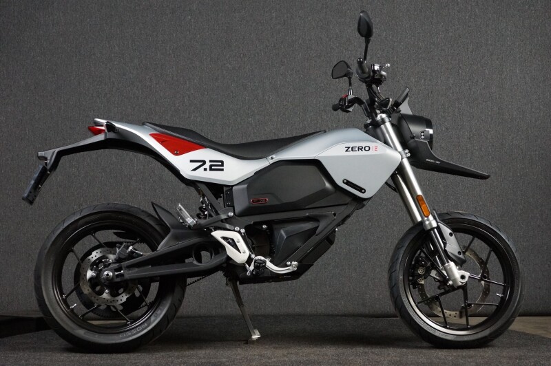 Zero FXE Deze Zero FXE hebben wij als nieuw geleverd!