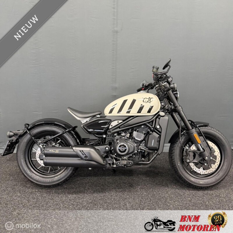 CFMoto 450CL-C Bobber