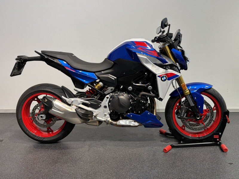 BMW F 900 R