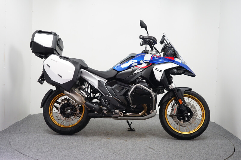 BMW R 1300 GS TROPHY gereserveerd ag