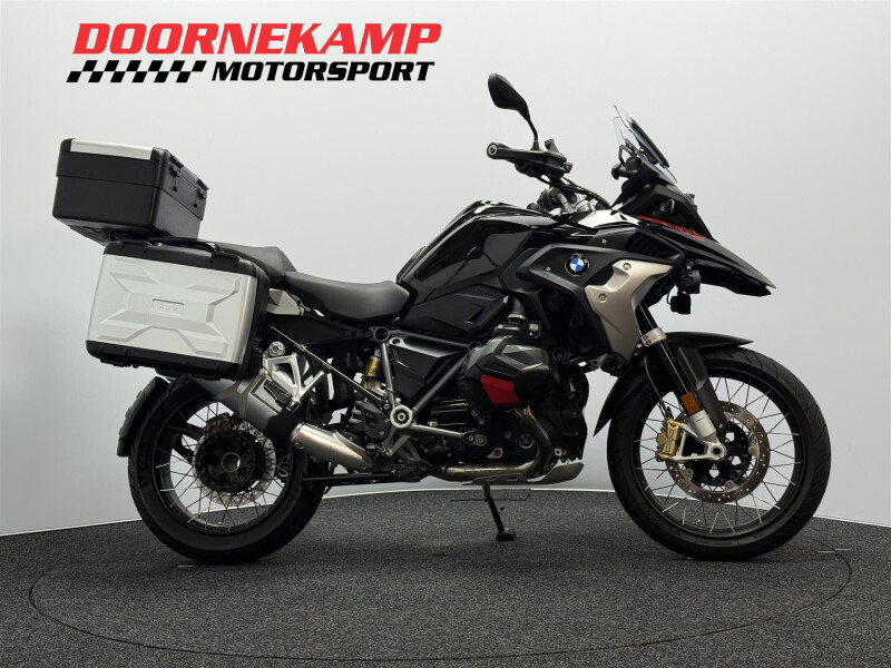 BMW R 1250 GS TRIPLE BLACK EDITION