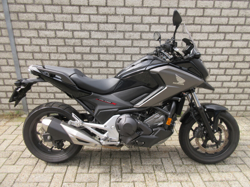 HONDA NC750X DCT