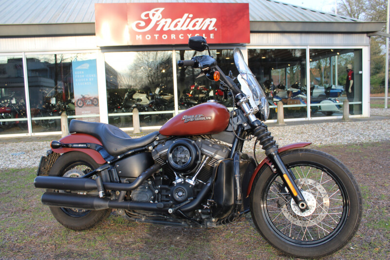 Harley-Davidson Softail  FXBB Streetbob