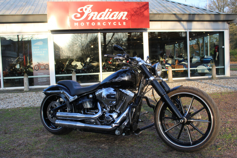 Harley-Davidson Softail  FXSB Break Out