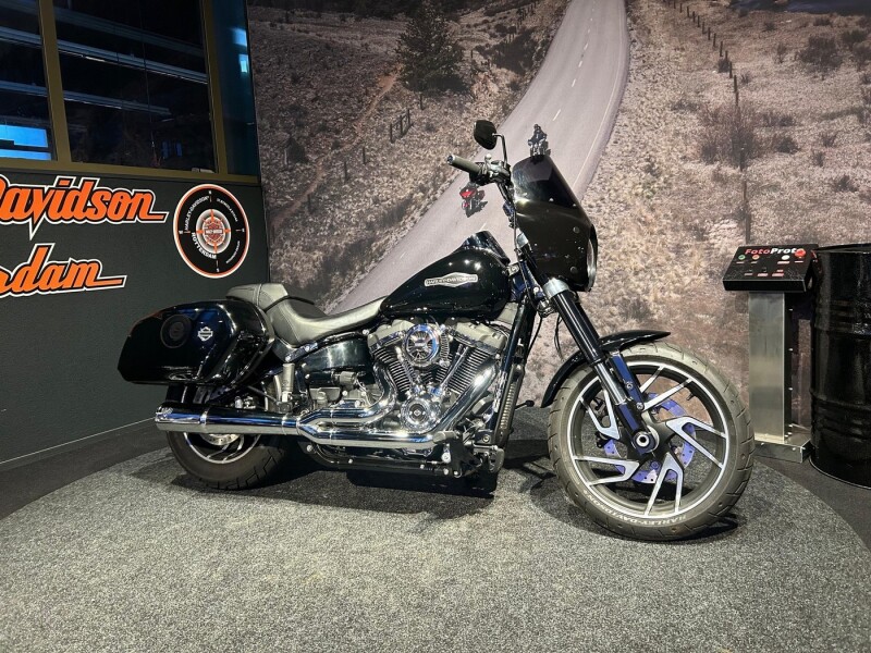 Harley-Davidson FLSB SPORT GLIDE