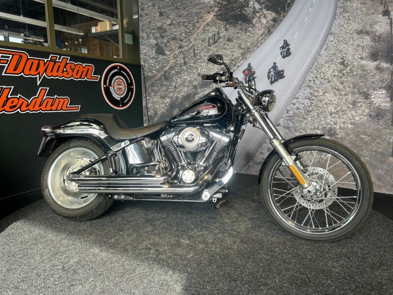 Harley-Davidson FXSTC SOFTAIL CUSTOM