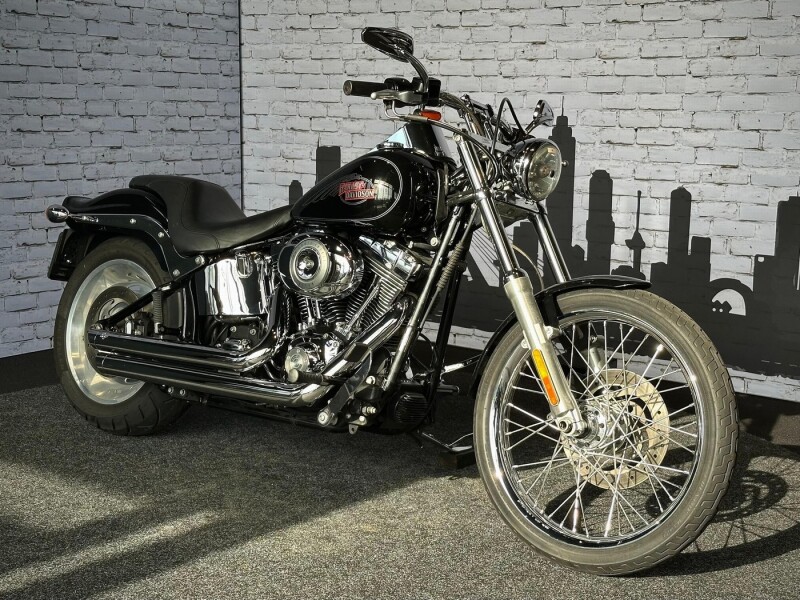 Harley-Davidson FXSTC SOFTAIL CUSTOM