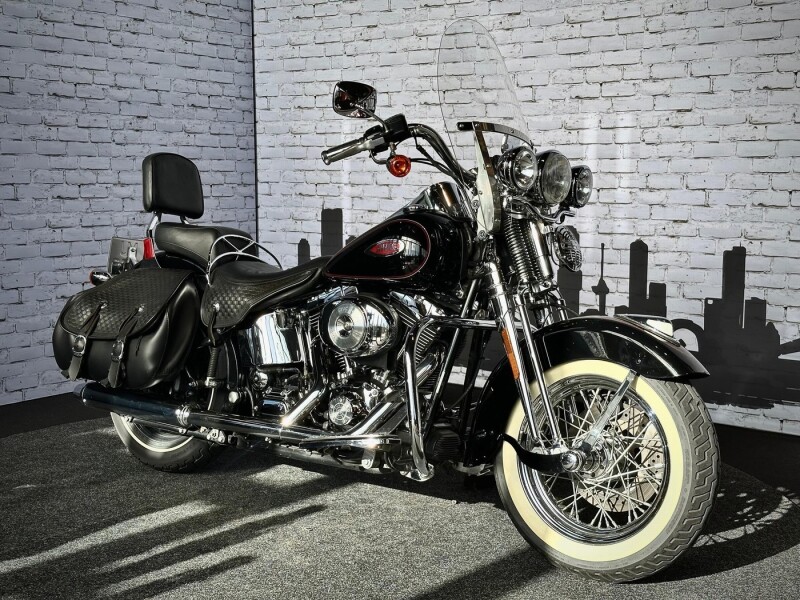 Harley-Davidson FLSTS Heritage Springer