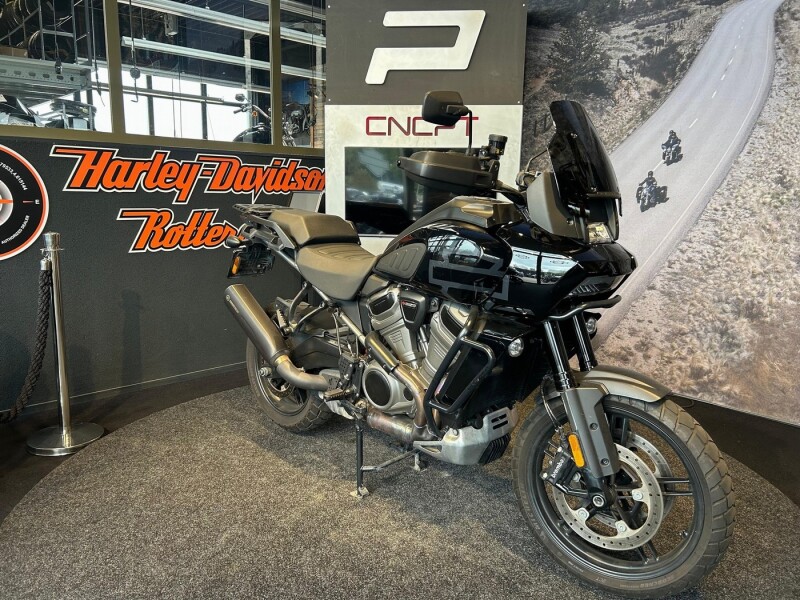 Harley-Davidson PAN AMERICA S CAST