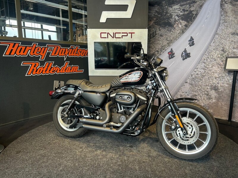 Harley-Davidson XL 883 R Roadster