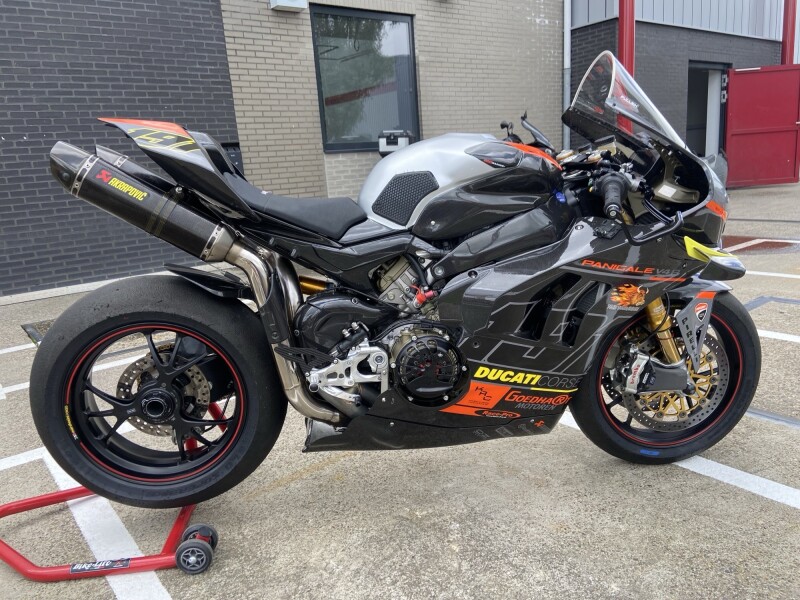 Ducati PANIGALE V4 R