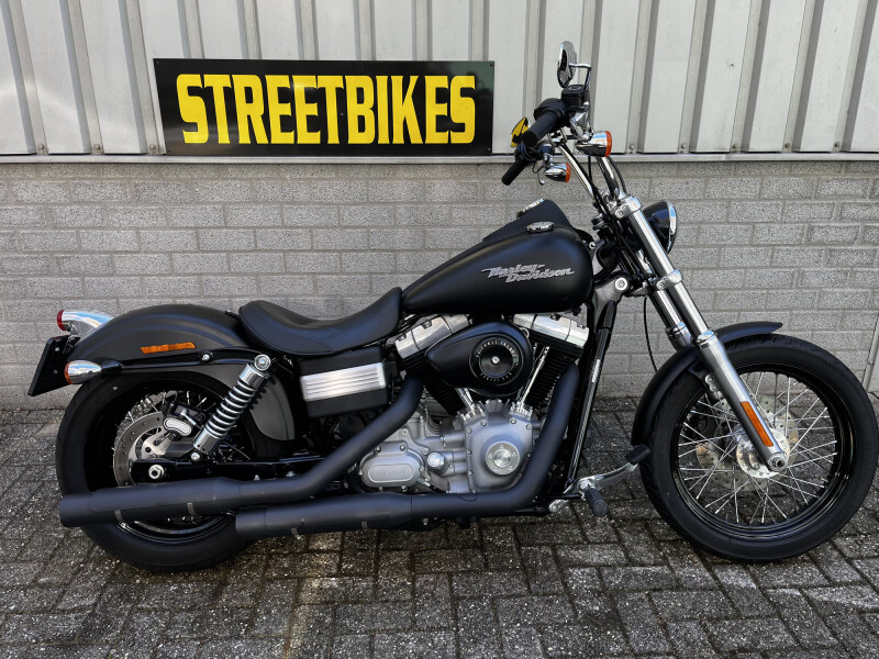 HARLEY DAVIDSON FXDB DYNA STREET BOB