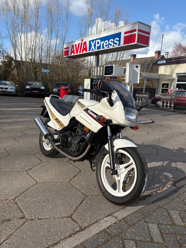 Kawasaki Sport GPZ 500 S 20.000km!