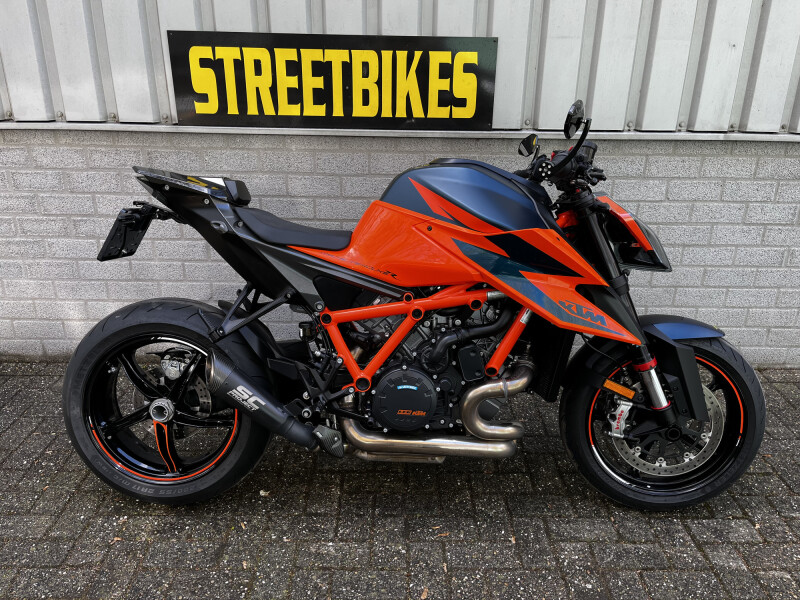KTM 1290 SUPER DUKE R