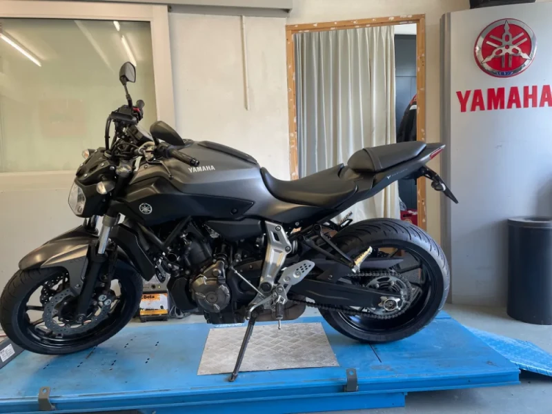 Yamaha MT-07 ABS (2016) Mat grijs/zwart, slechts 17.000 km!